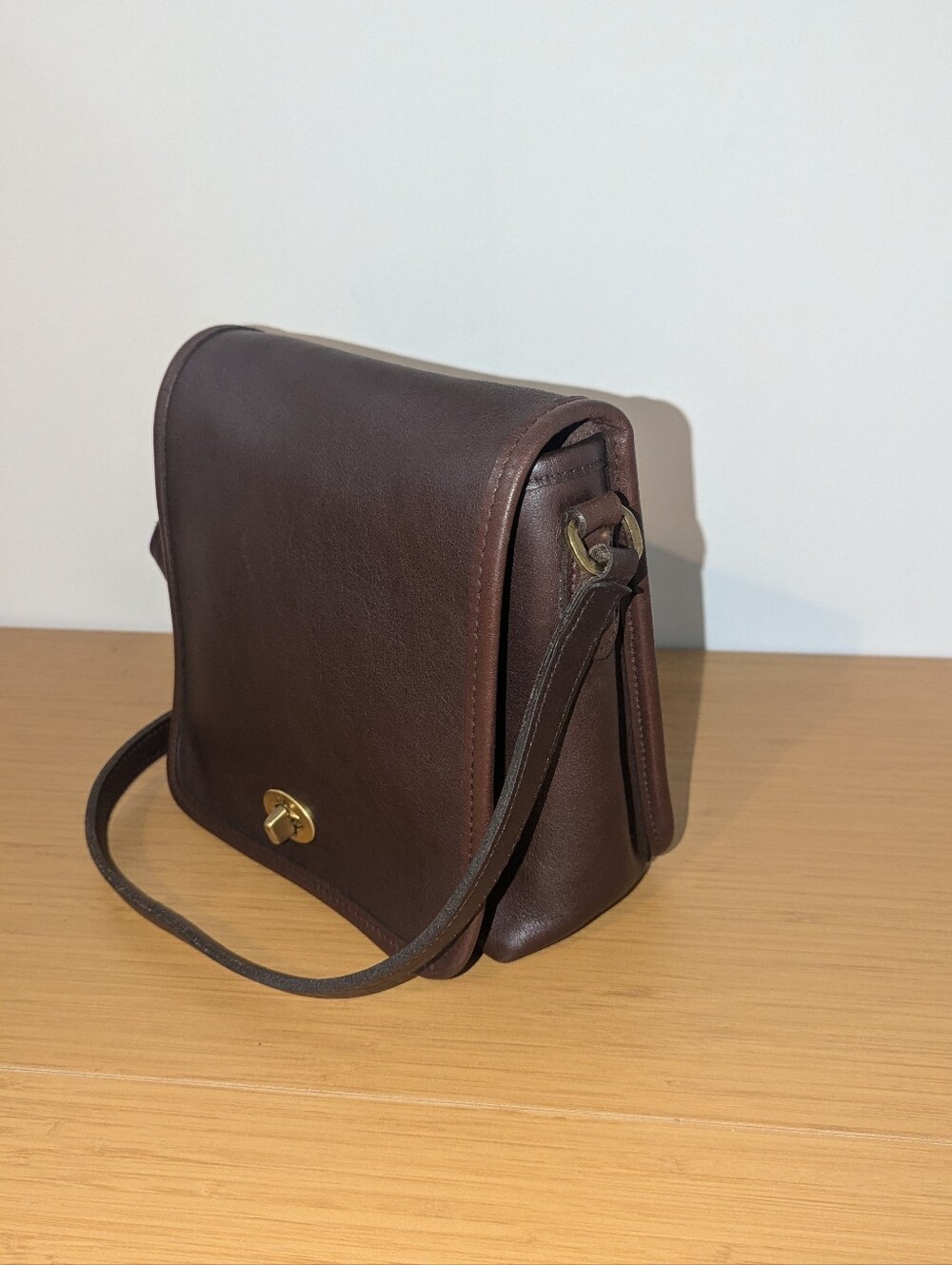 Vintage Coach Flap Brown Leather Crossbody
